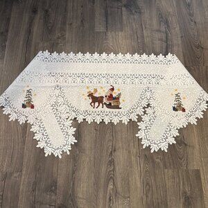 Heritage‎ Lace Mantle Scarf Night Before Christmas 19"x90" White 617MSW-NBC